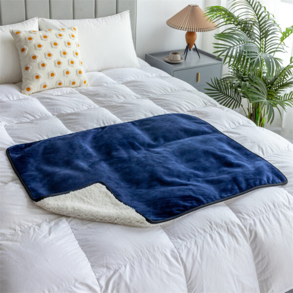 Lambswool Pet Blanket Duvet Waterproof - Image 10