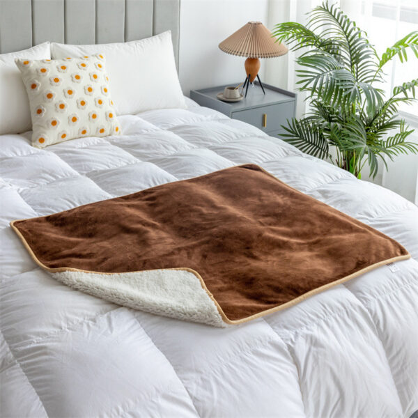 Lambswool Pet Blanket Duvet Waterproof - Image 6